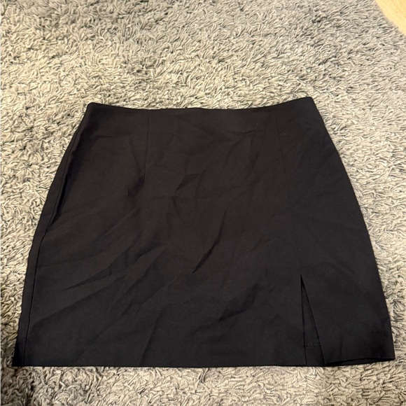 ASOS Black Mini Skirt with a slit - Picture 1 of 2